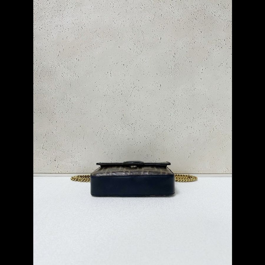 Fendi flap bag small-4