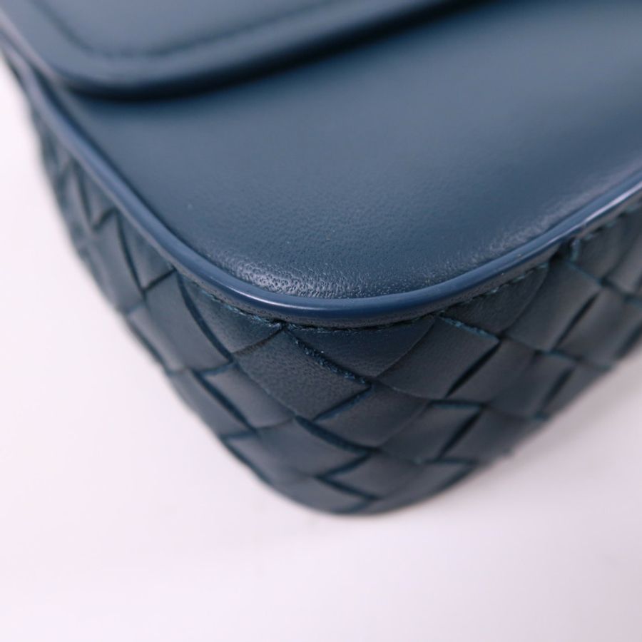 BOTTEGA VENETA 牛皮皮革Chain Shoulder鏈帶肩背袋-12