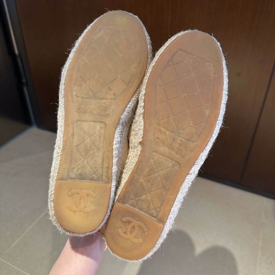 一年四季巨百搭🫧Chanel 經典作品 米黑配色 綿羊皮 鉛筆鞋、草編鞋 草編鞋界的天花板✨-11