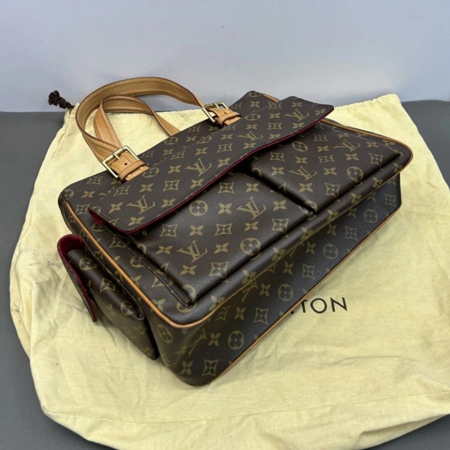 LV 老花金扣手提肩背駱駝包 36*27*11.5 98新配件塵袋-2