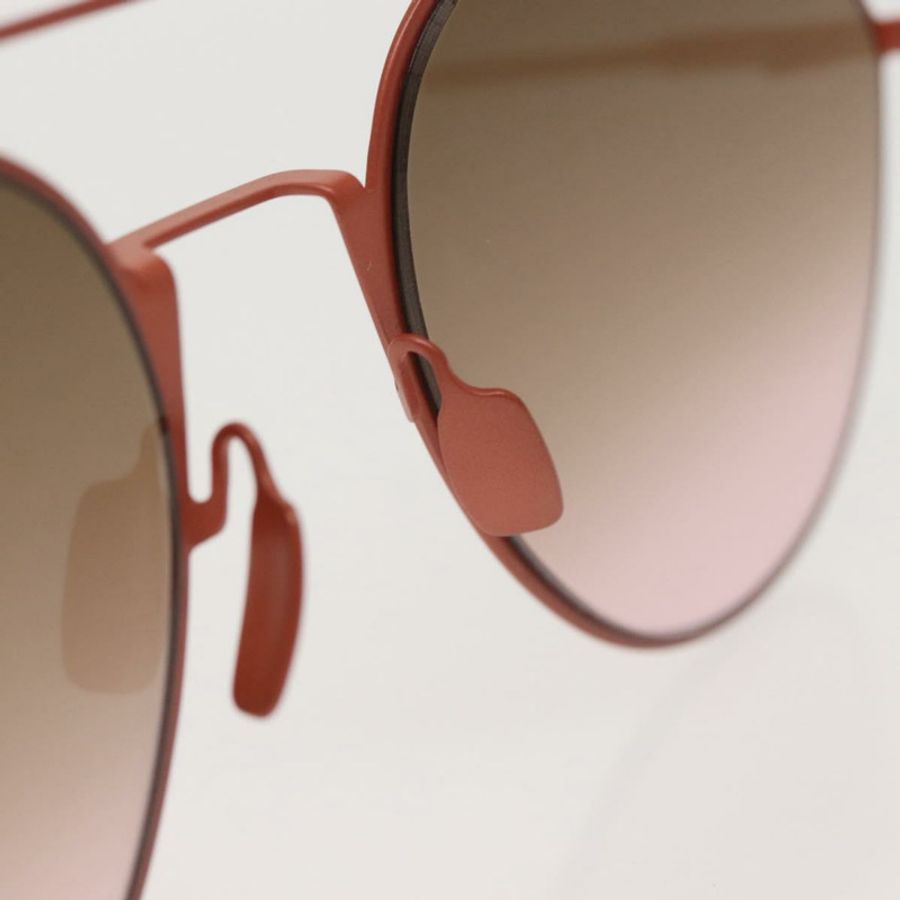【日本直送】FENDI 粉紅塑膠太陽眼鏡 正品 BA5954-8