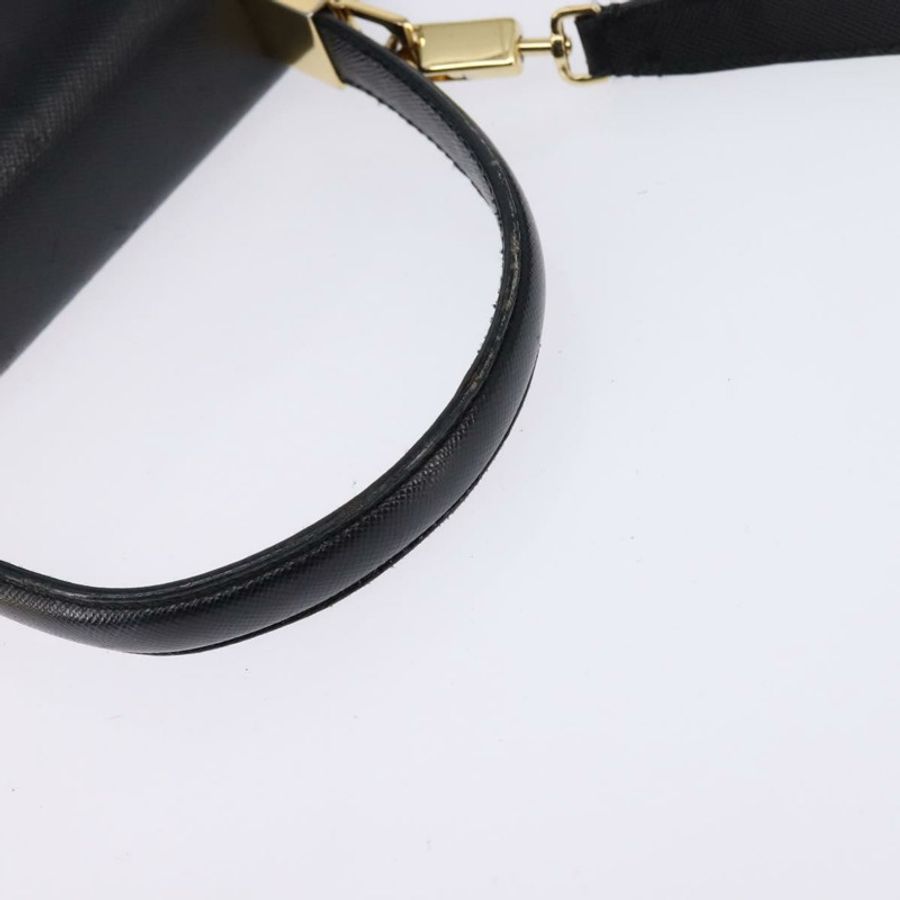 【日本直送】Salvatore Ferragamo Gancini 手提包 皮革 2way 黑色 金色 Auth BA5941-6