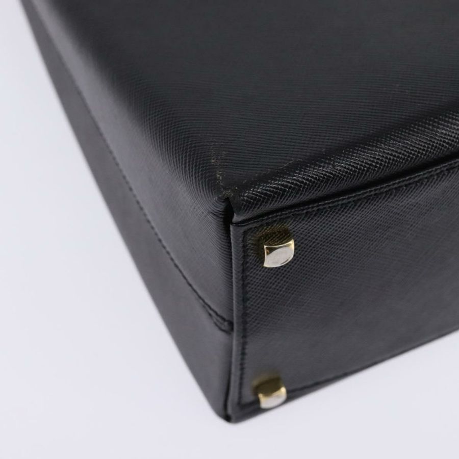 【日本直送】Salvatore Ferragamo Gancini 手提包 皮革 2way 黑色 金色 Auth BA5941-15
