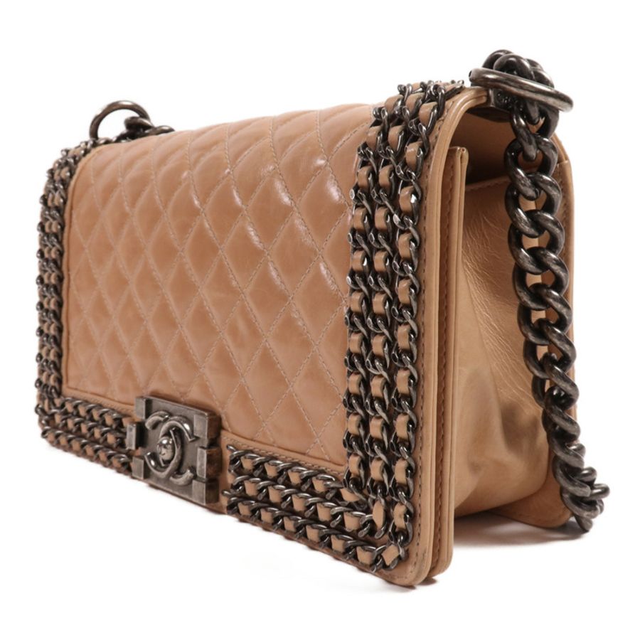 CHANEL 牛皮皮革Boy Chanel銀扣肩背袋-2