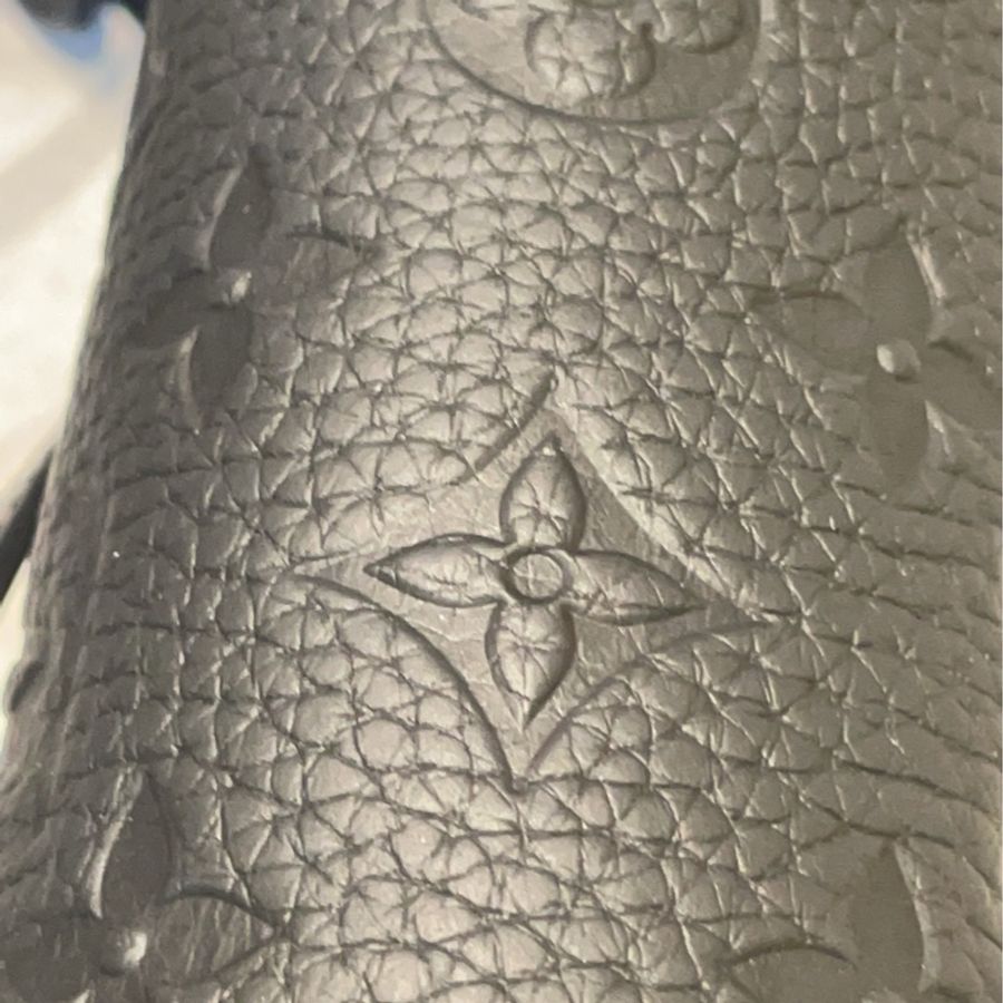 LV Steamer黑色壓紋小盒子 尺寸約18*11-14
