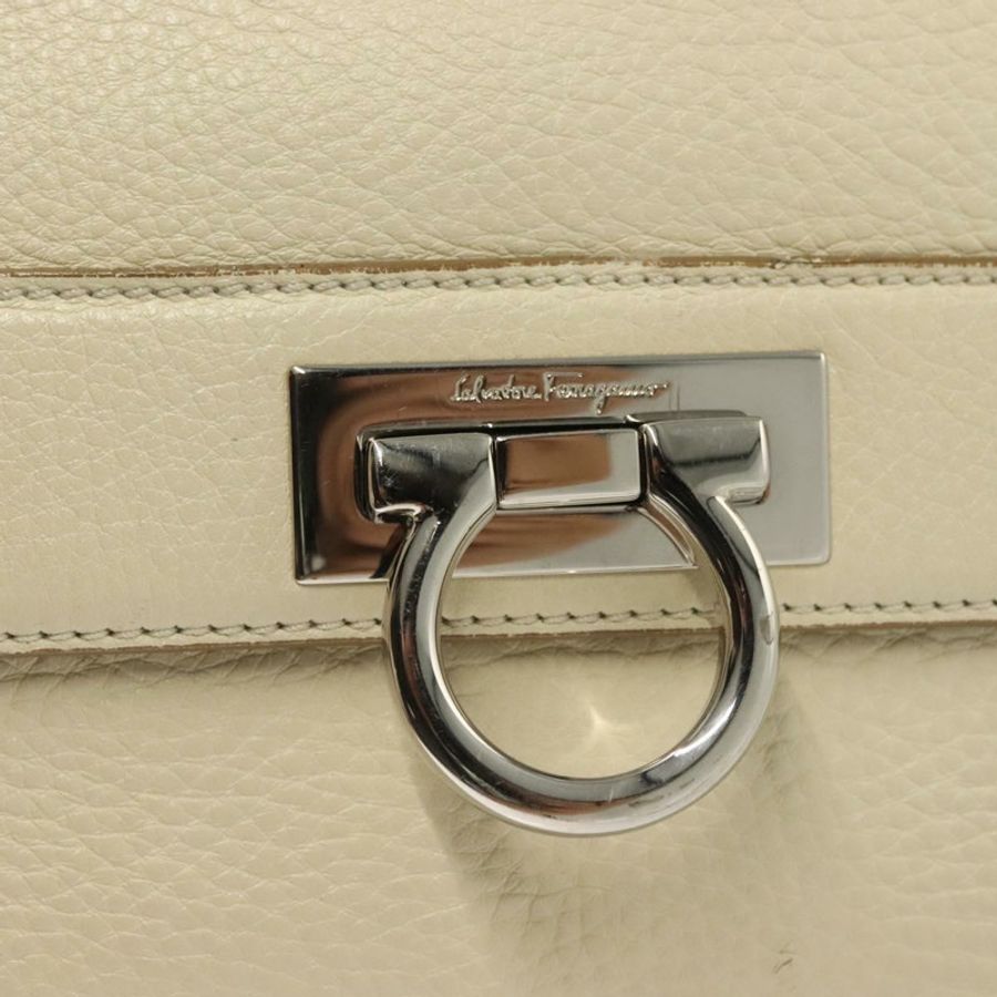 【日本直送】Salvatore Ferragamo Gancini 皮革肩背包 白色 銀色 正品 138871-17