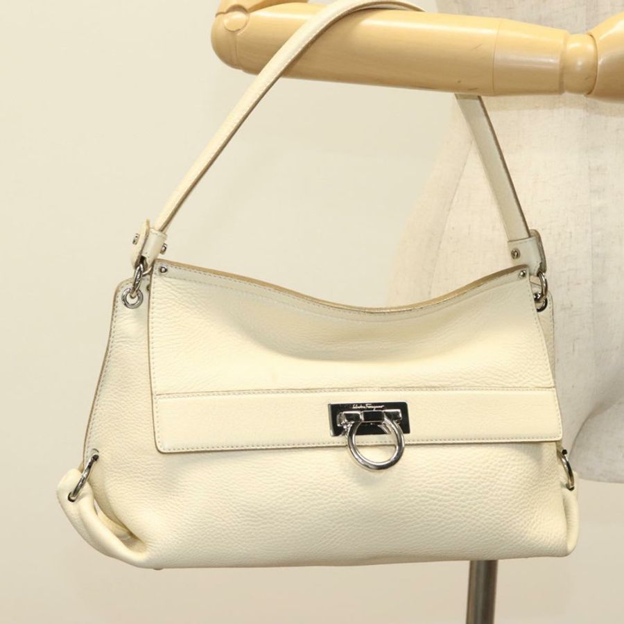 【日本直送】Salvatore Ferragamo Gancini 皮革肩背包 白色 銀色 正品 138871-22