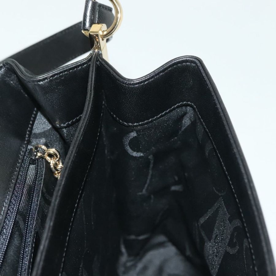 【日本直送】Salvatore Ferragamo 黑色金色皮革肩背包,正品 yk19470-22
