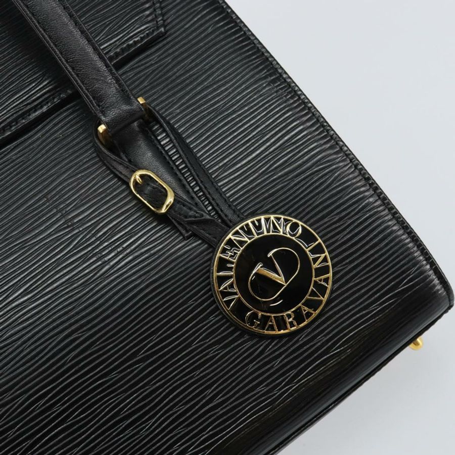 【日本直送】華倫天奴 (VALENTINO) 黑色金色皮革單肩包,正品 BA6292-16