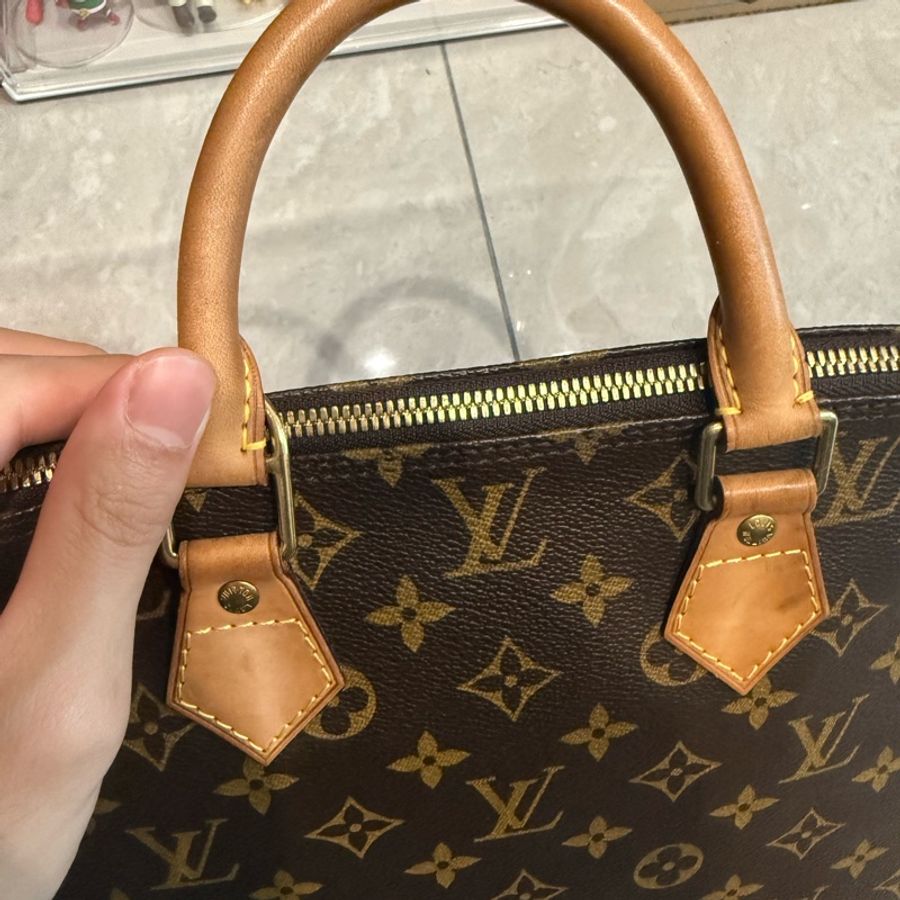 Louis Vuitton老花貝殼手拿包(無背帶)《贈一條Celine方巾》-2