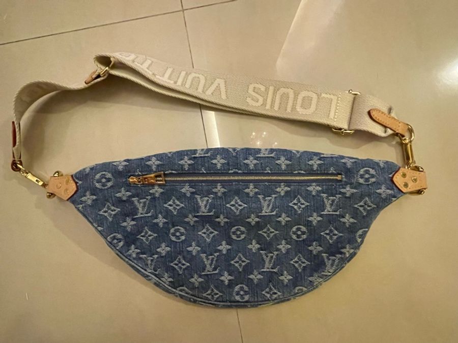 Louis Vuitton 深藍牛仔臀包-1