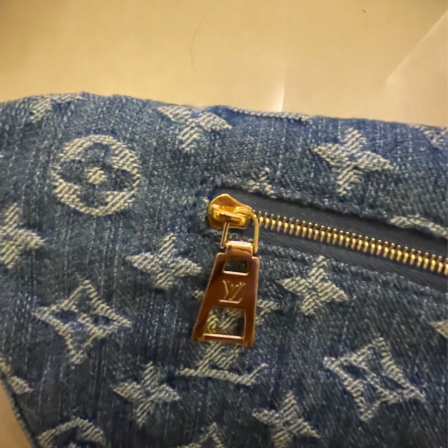 Louis Vuitton 深藍牛仔臀包-3