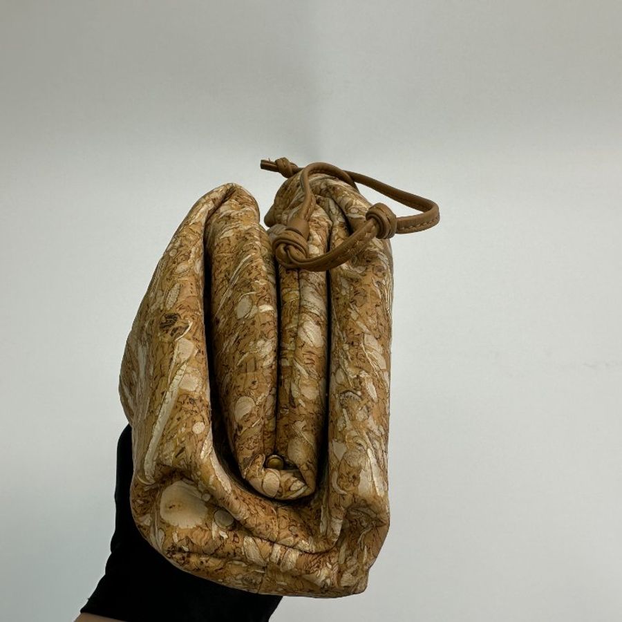 Bottega Veneta 金色圖案皮革雲朵 女士迷你包-2