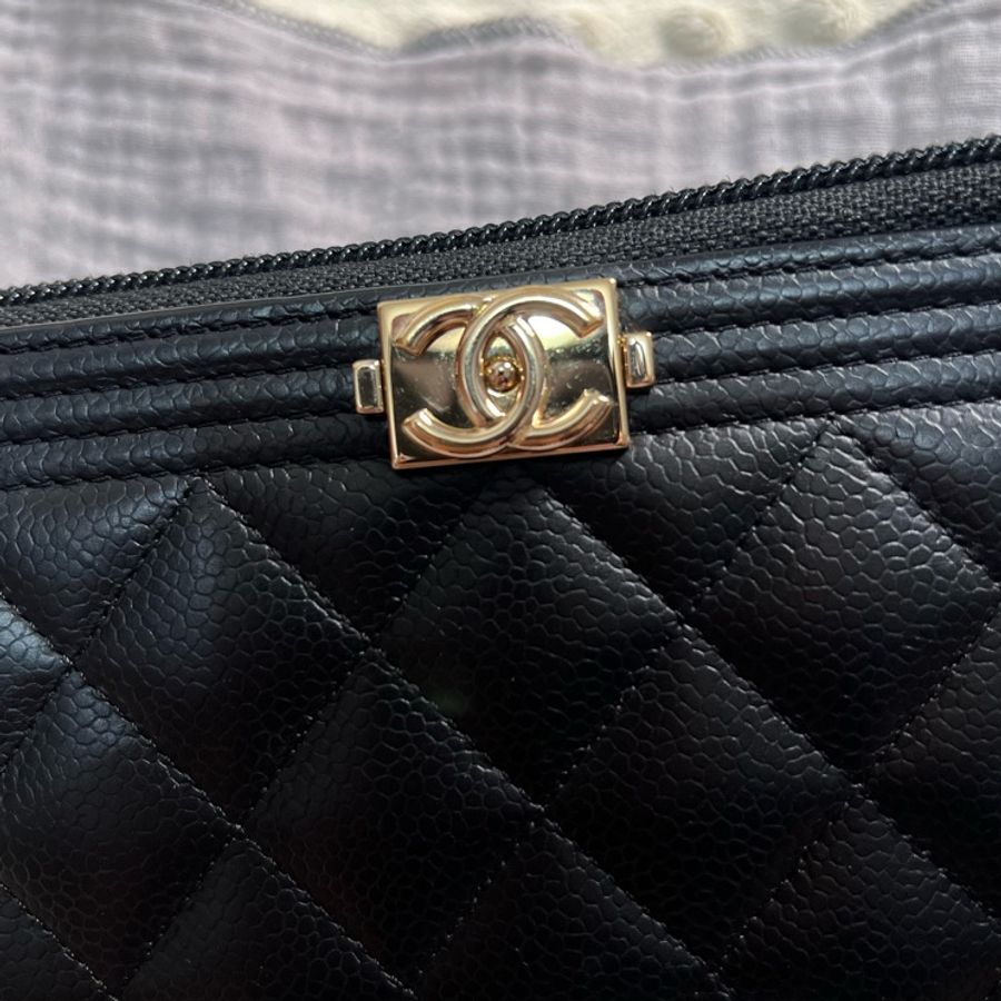Chanel boy系列長夾牛皮魚子醬（附盒子/防塵套/緞帶）-12
