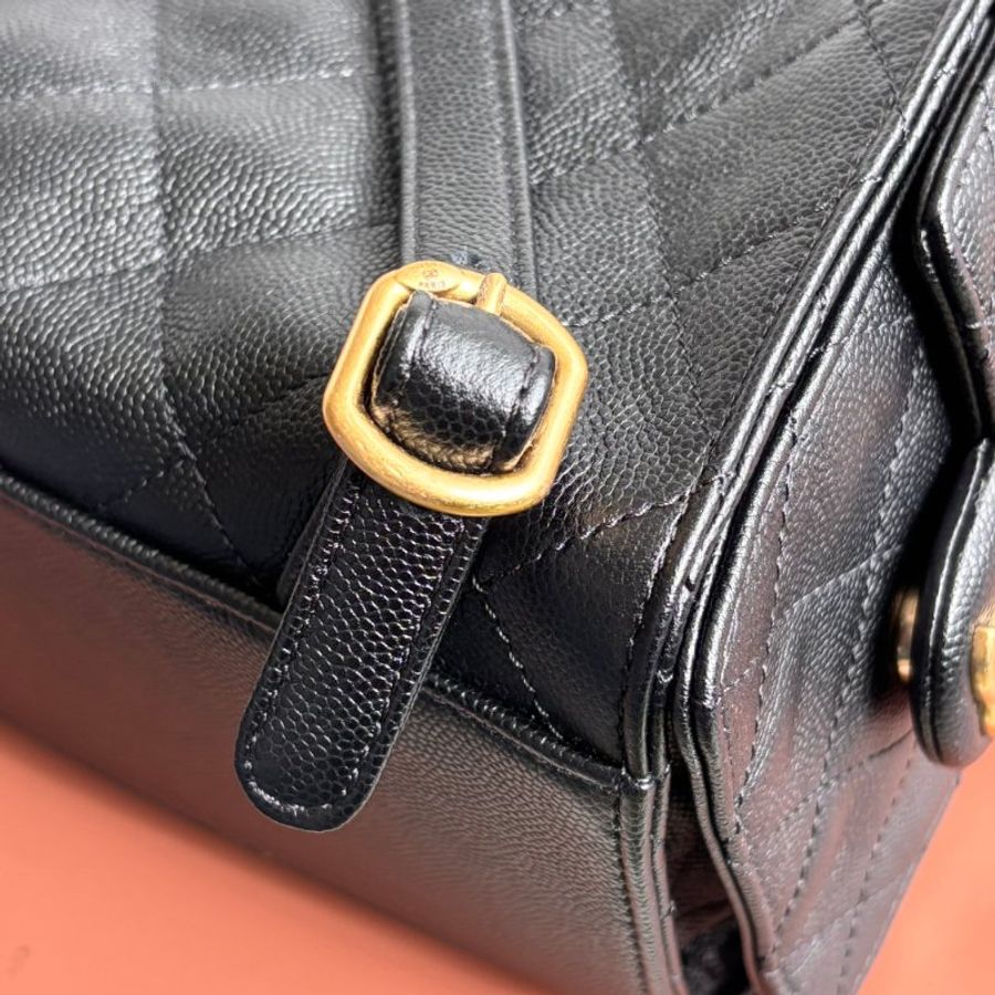 ::CHANEL:: 香奈兒 AS5600 黑色荔枝牛皮復古金雙C束口後背包 25中型背包-17