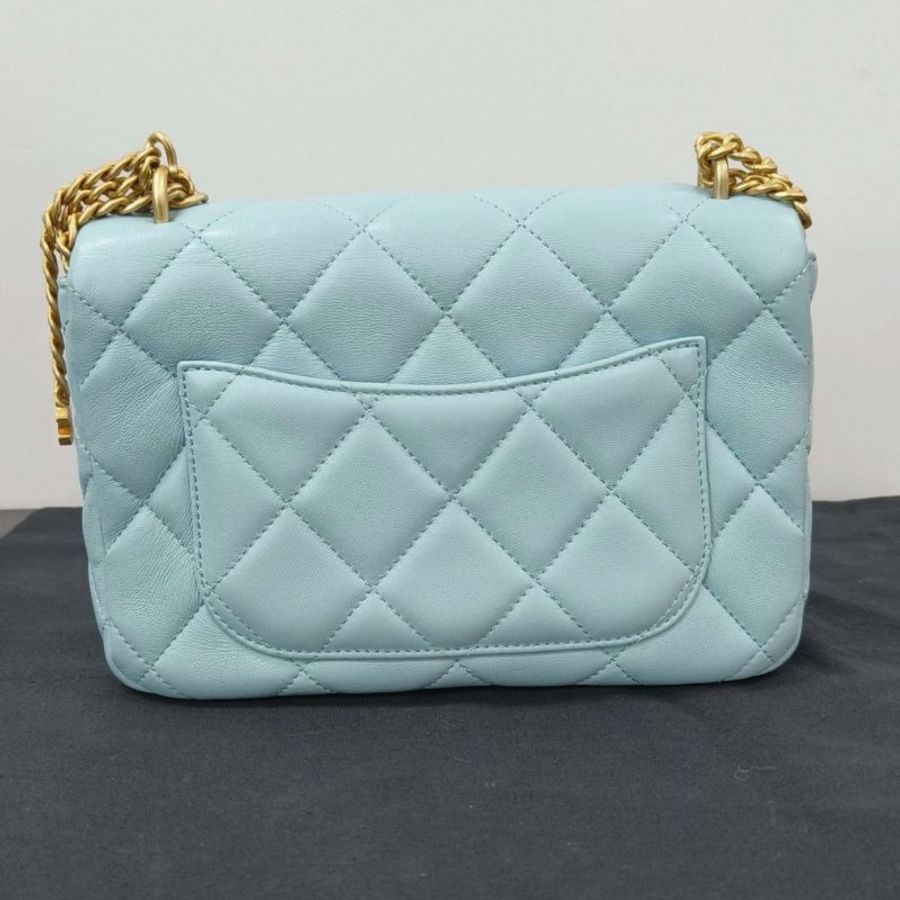 CHANEL 冰淇淋藍金扣22P琺瑯扣大mini肩背包21*14*5.5 99新配件塵袋-5