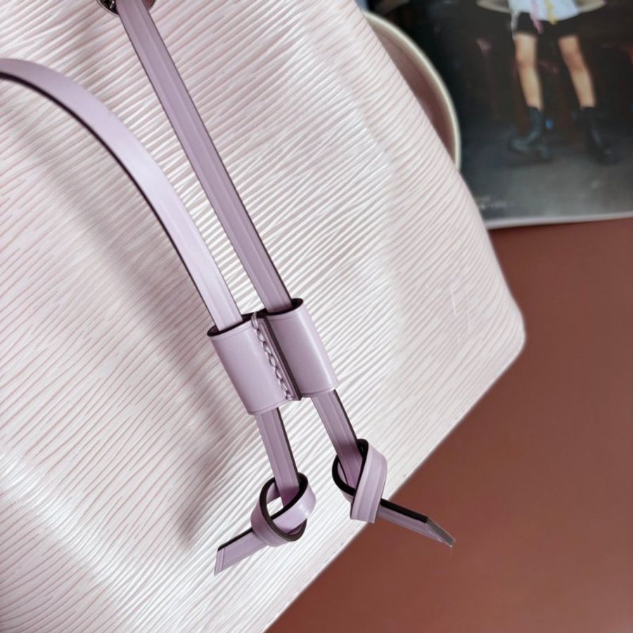 ::LOUIS VUITTON:: M20777 NÉONOÉ BB 淡粉色EPI皮革束口手提斜背水桶包-5