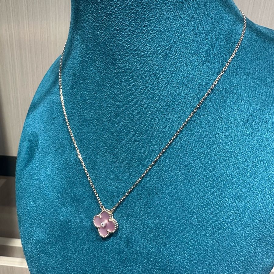 Van Cleef & Arpels梵克雅宝 Alhambra2025圣诞限定 母贝粉色-4