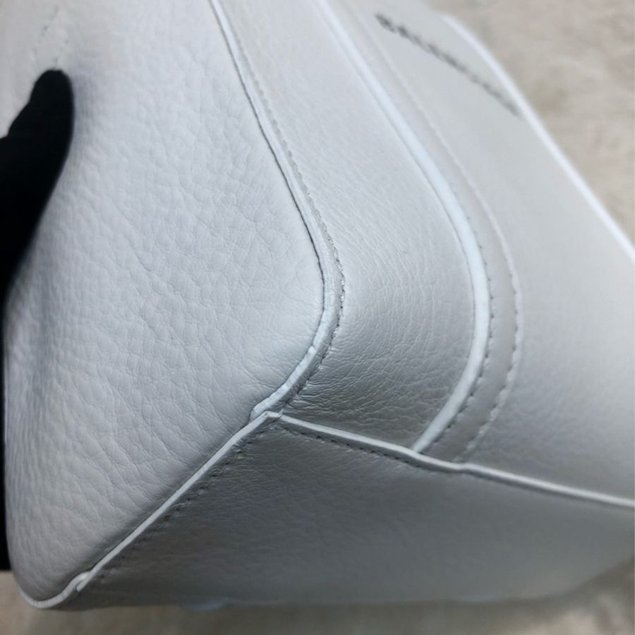 Balenciaga 巴黎世家白色牛皮小Tote bag XB836-10