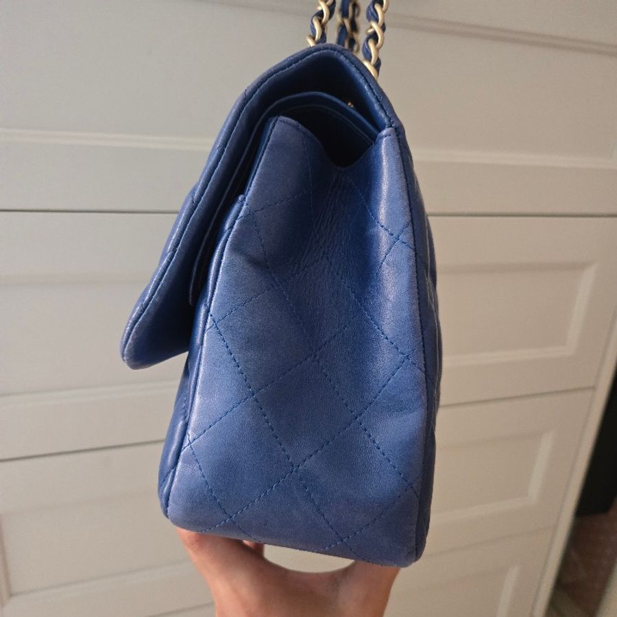 Chanel 經典 Jumbo 30cm 寶石藍 淡金釦 小羊皮-1