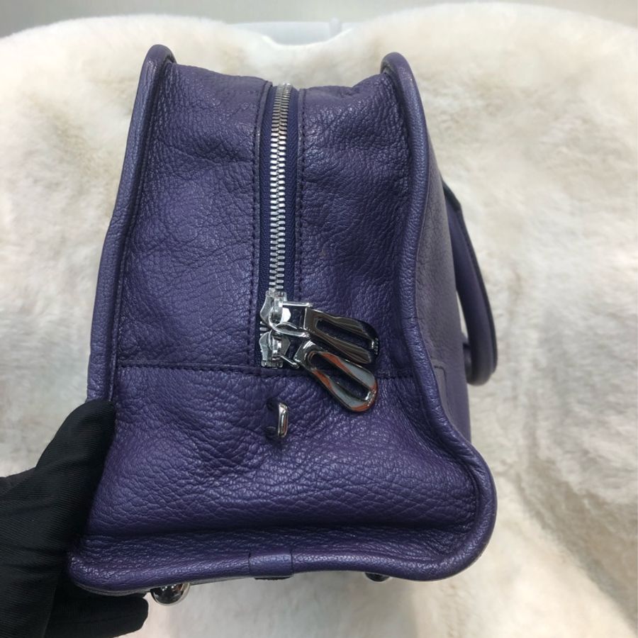 Loewe Amazona 紫色手袋 XB725-2