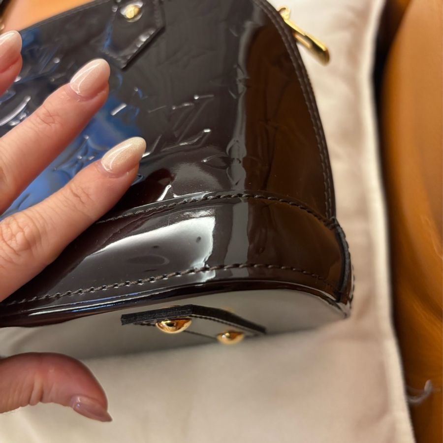 LV Alma bb 美拉德酒紅色迷你貝殼包-13