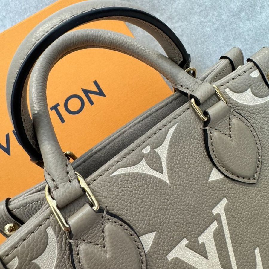 {✨🩶99新 🉑送禮🉑自用 }LV OnTheGo BB Monogram M47054 手提/斜背包-3