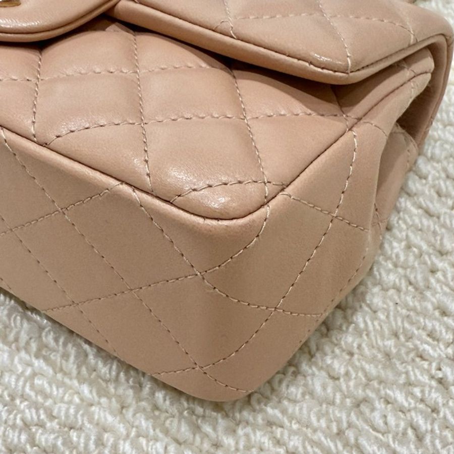 CHANEL - 奶茶色羊皮金釦CF 20cm COCO-7