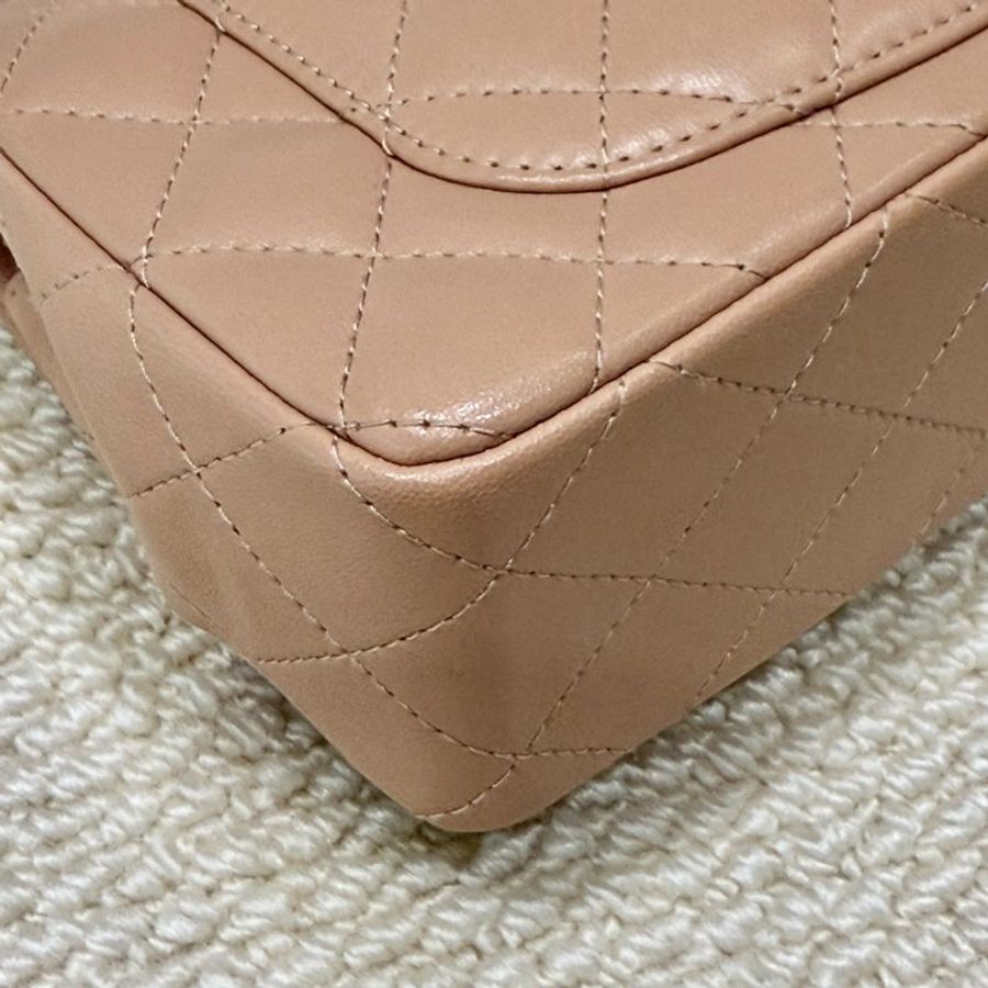 CHANEL - 奶茶色羊皮金釦CF 20cm COCO-9