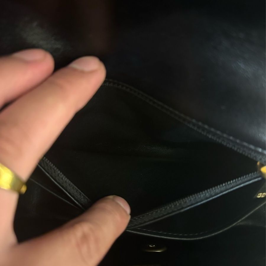 CHANEL 黑羊皮復古金愛心鏈包 不撞包-13