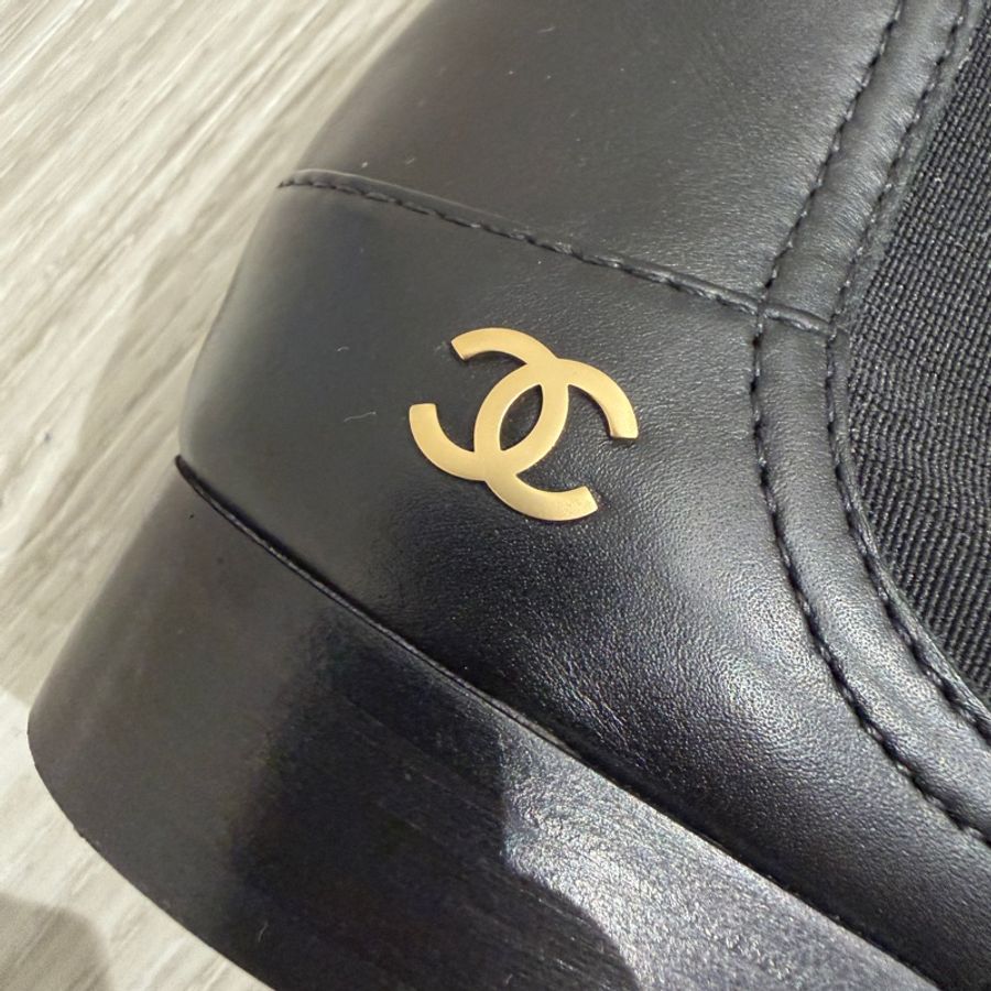 Chanel 黑色短靴❤️🔥超好看極新36號-8