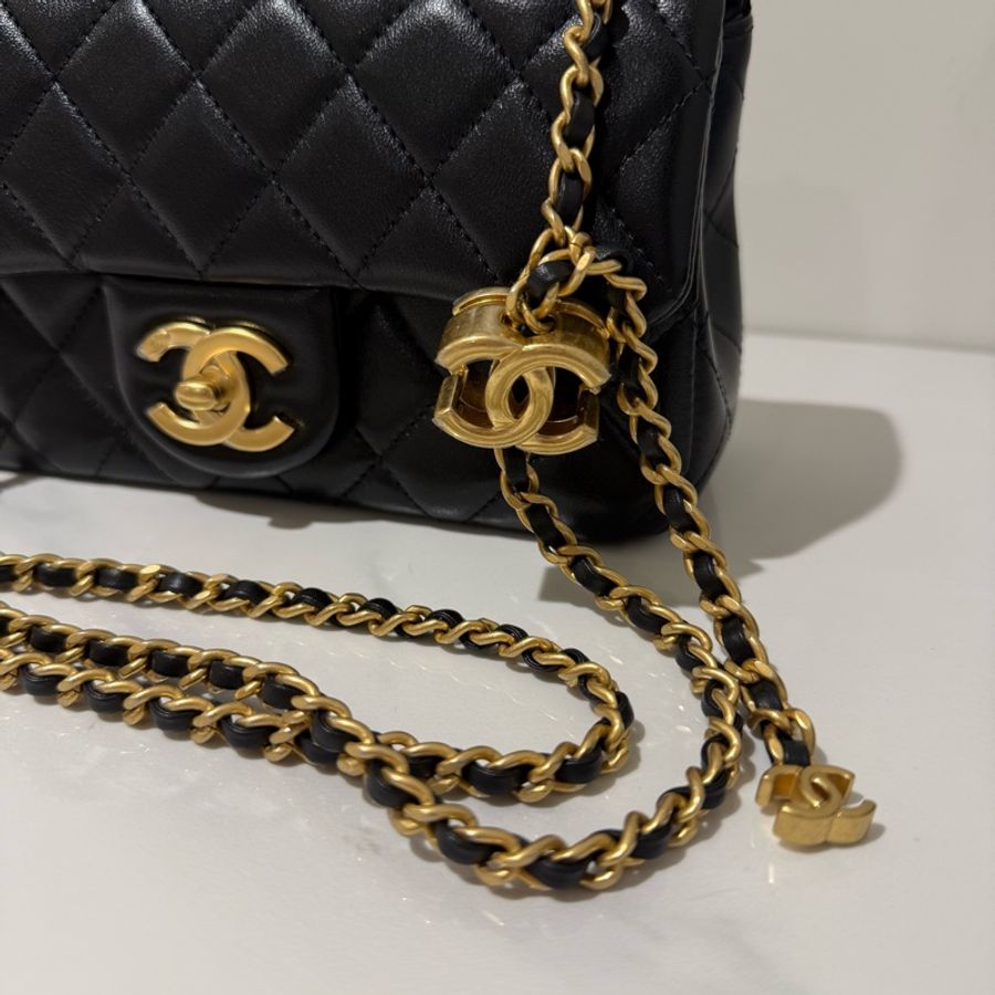 香奈兒CHANEL 雙C調節扣 CF20 方胖子25B-13