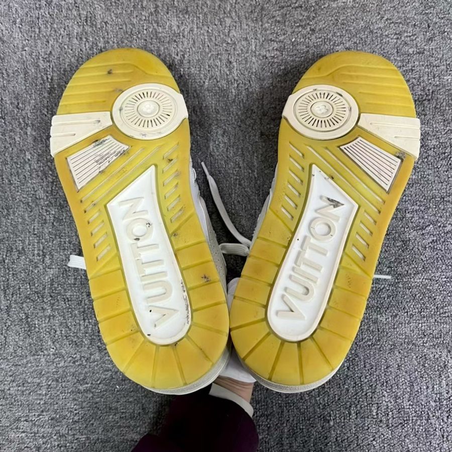 【louis vuitton】最新款白色牛皮白水泥Size:9.5-8