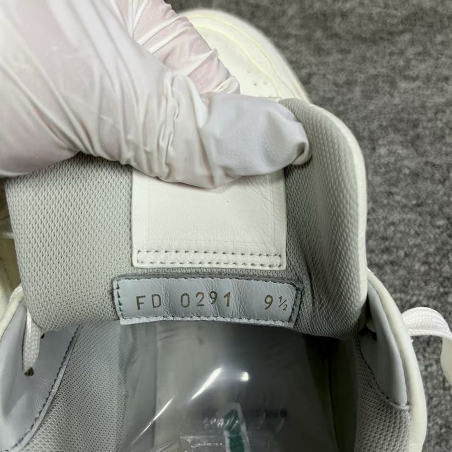 【louis vuitton】最新款白色牛皮白水泥Size:9.5-9