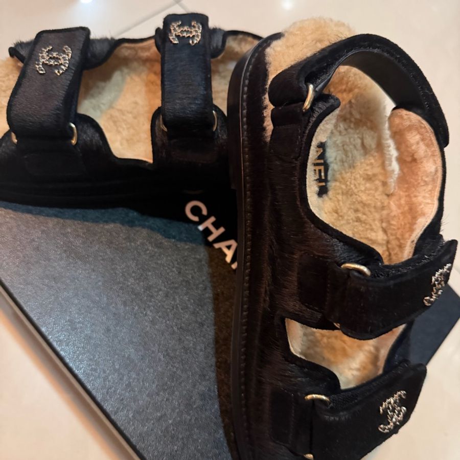 Chanel 馬毛羊羔毛涼鞋-19