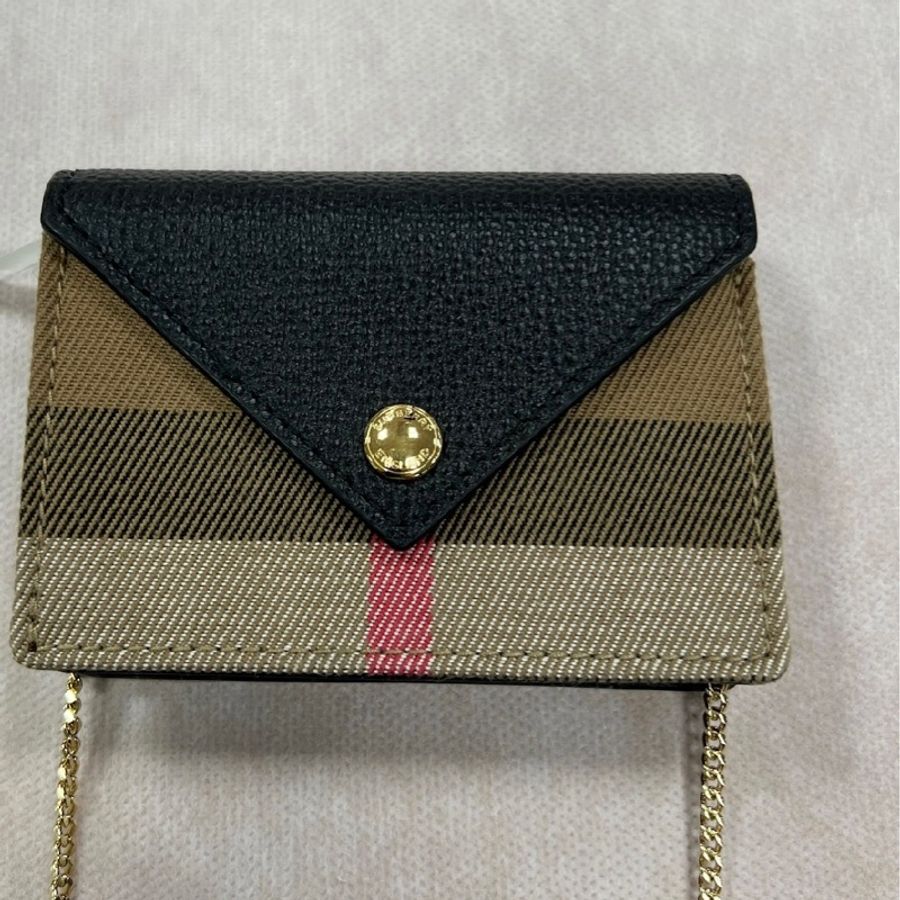 BURBERRY-5