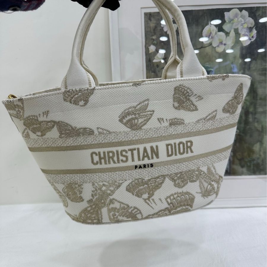 Dior/Dior 白金蝴蝶刺繡菜籃托特包 白色帆布 金色蝴蝶刺繡 23年編碼 尺寸24*11*20cm 可拆卸肩帶-7