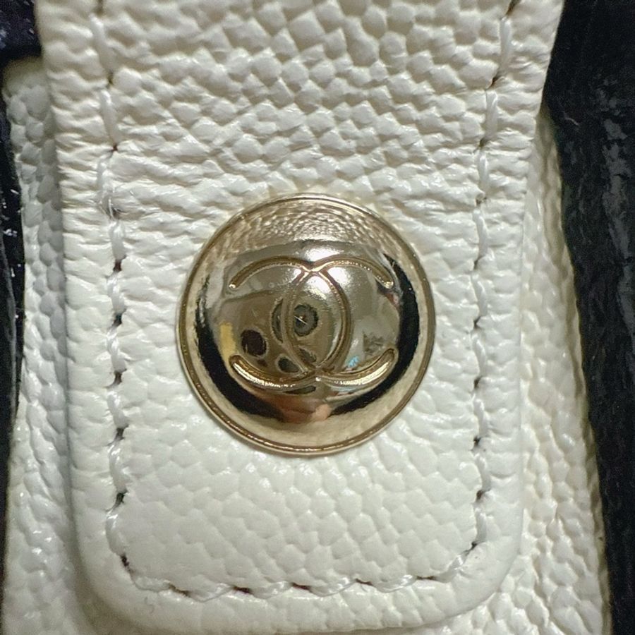 絕版品❤️氣質千金，溫柔奶油白❤️全新31開Chanel香奈兒21s半月郵差包 白色斜背鍊包 熊貓配色 鏈條包 馬鞍包 白雪公主-20