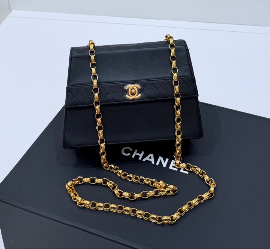 Chanel 香奈兒 Vintage trapezoid 梯型 黑金 雕花鍊 斜背包 肩背包 側背包 鍊條包-0