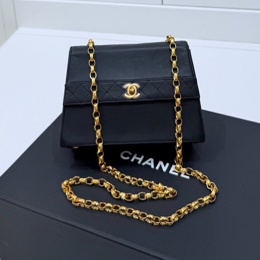 Chanel 香奈兒 Vintage trapezoid 梯型 黑金 雕花鍊 斜背包 肩背包 側背包 鍊條包-2