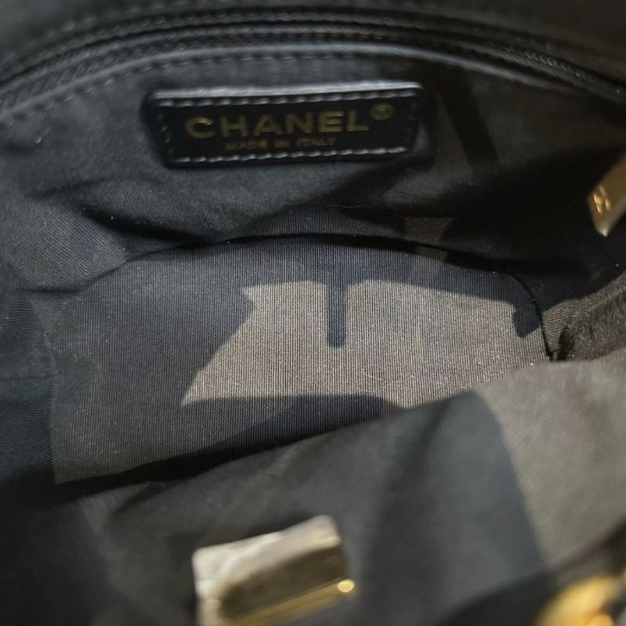 CHANEL 黑金23A子母抽繩水桶後背包17*16*11.5 99新配件塵袋-4