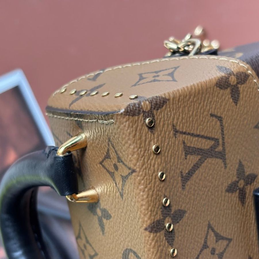::LOUIS VUITTON::LV M82465 Camera Box 經典雙色花紋手提相機包 斜背包-18