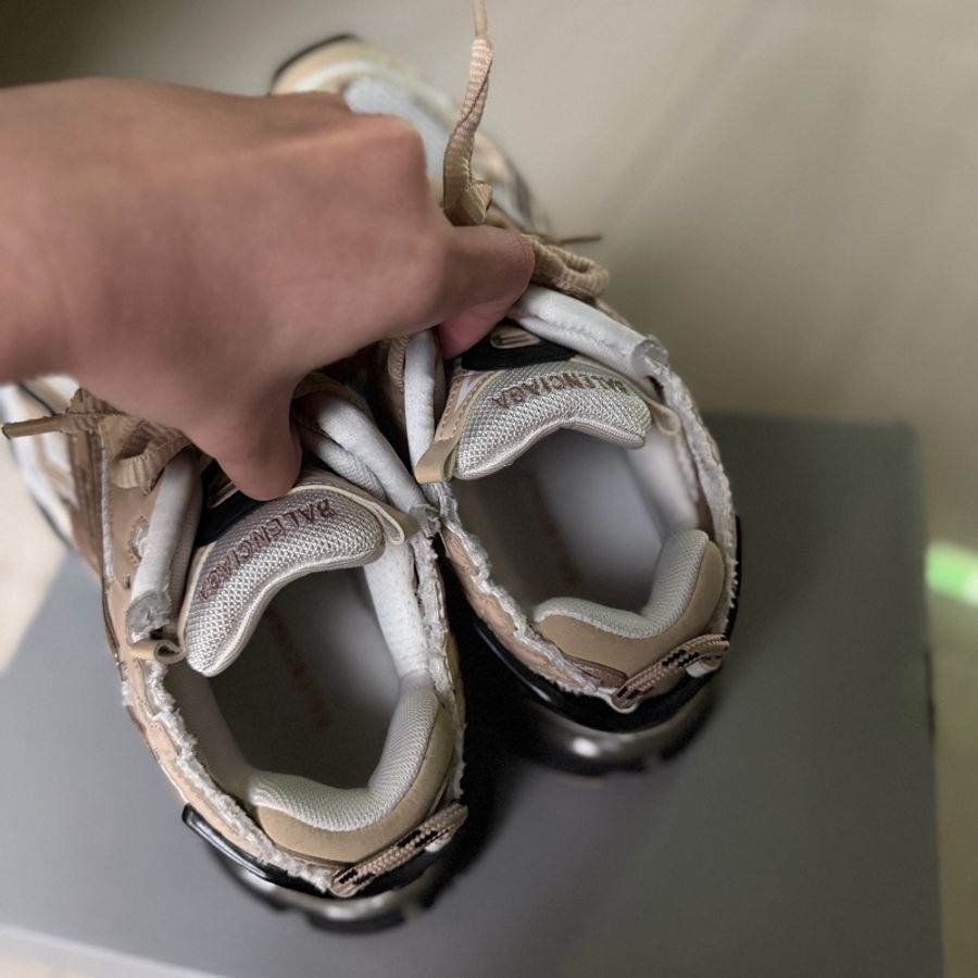 Balenciaga巴黎世家RUNNER/尺寸38-9