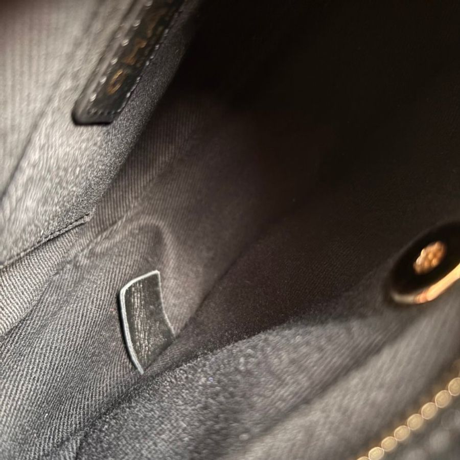 ::CHANEL:: AS0140 黑色旋轉雙C LOGO 相機包 斜背包-22