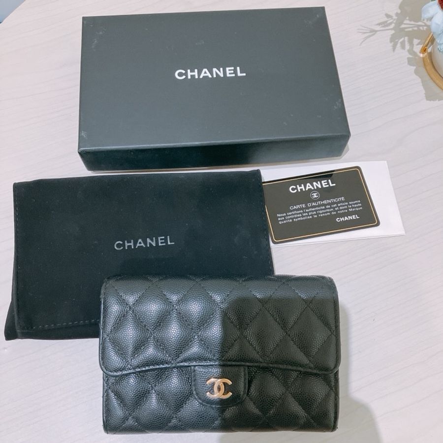 TK1832 Chanel 香奈兒黑色荔枝牛皮中長皮夾Classic Flap Small Long Wallet Caviar Black X GHW-55