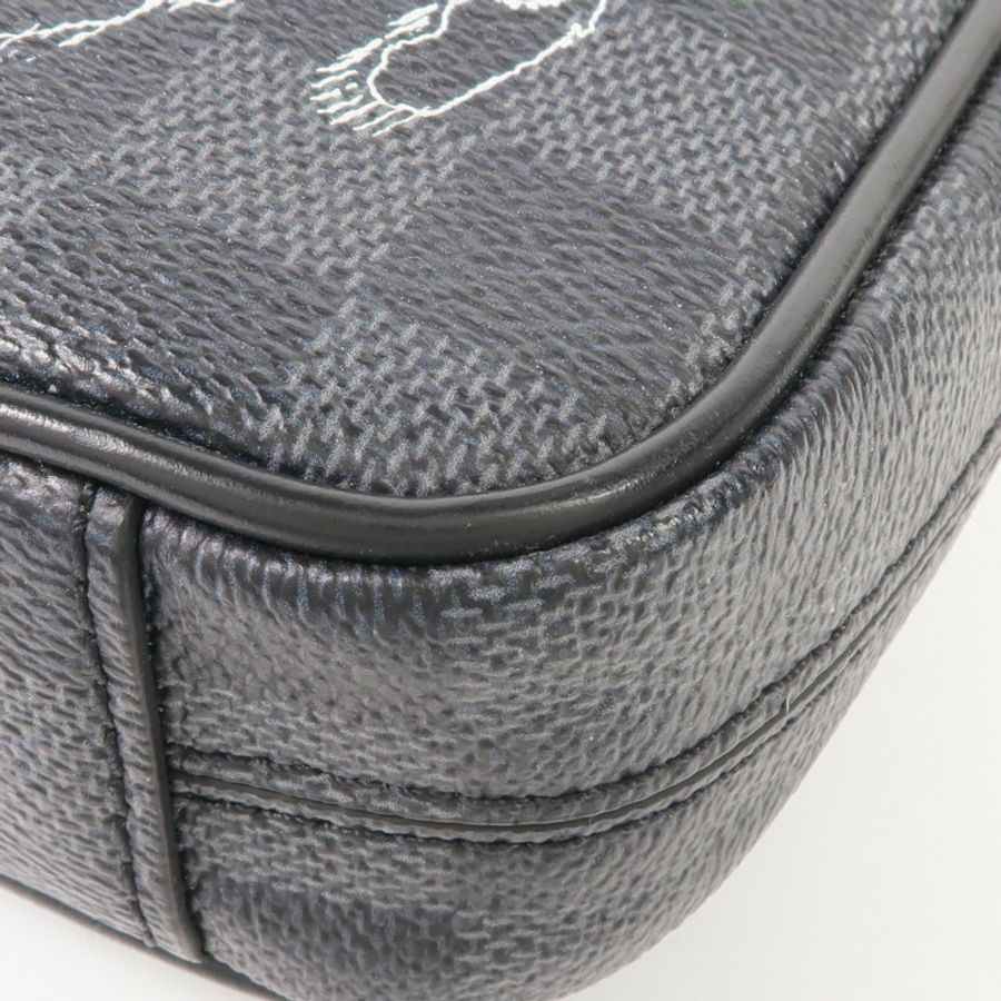 LOUIS VUITTON Damier Graphite Danube Slim PM銀扣肩背袋-5