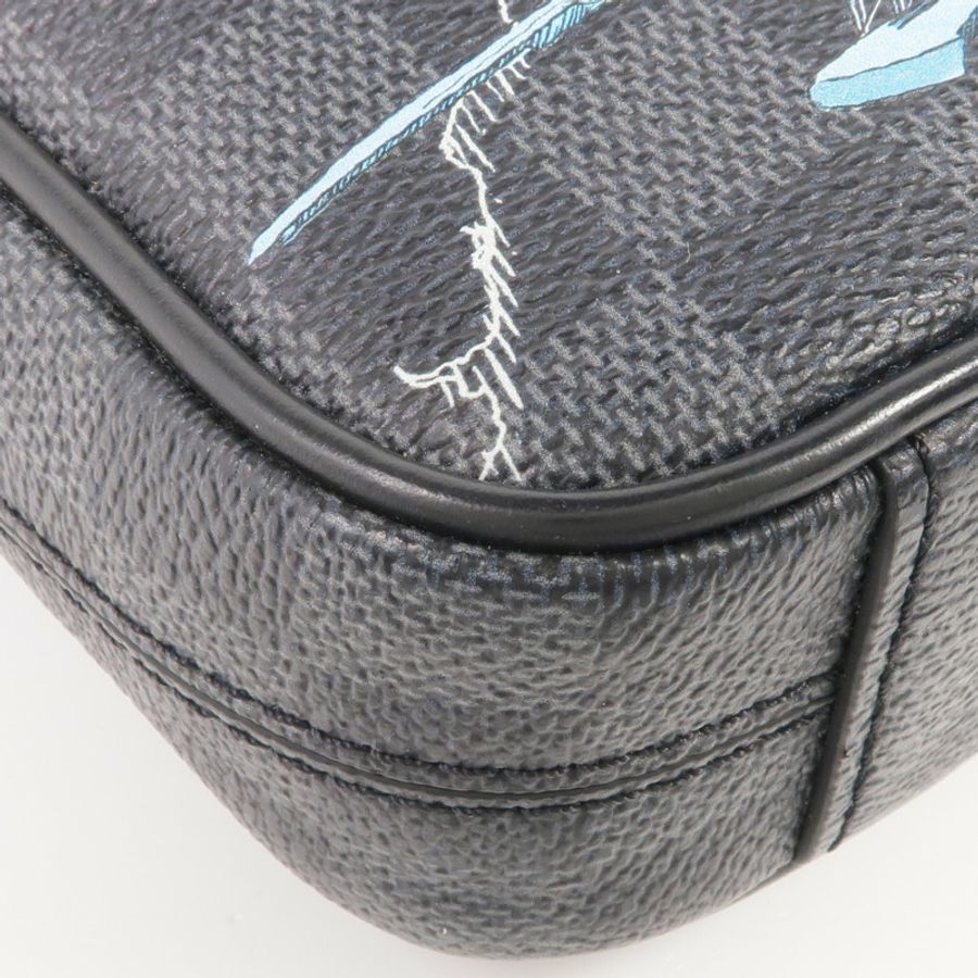 LOUIS VUITTON Damier Graphite Danube Slim PM銀扣肩背袋-6
