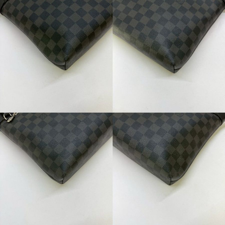 LV MICK PM黑棋盤郵差斜背包-9