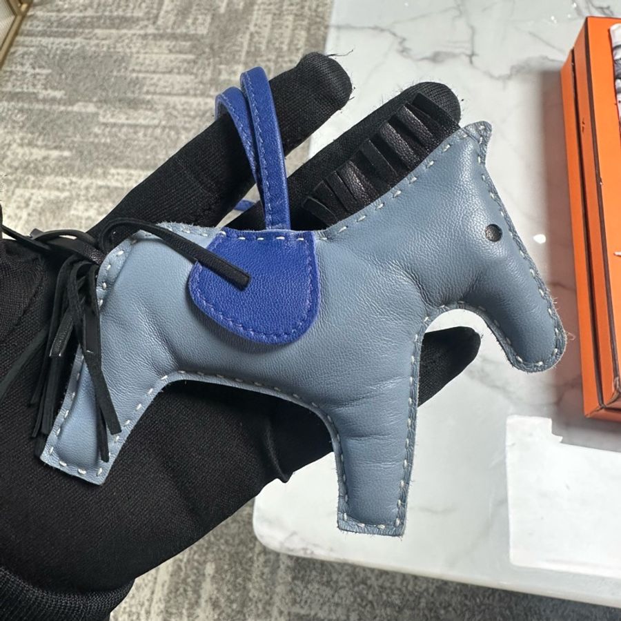 HERMES爱马仕 Rodeo 小马造型 Rodeo 皮革 挂件 黑蓝色-0
