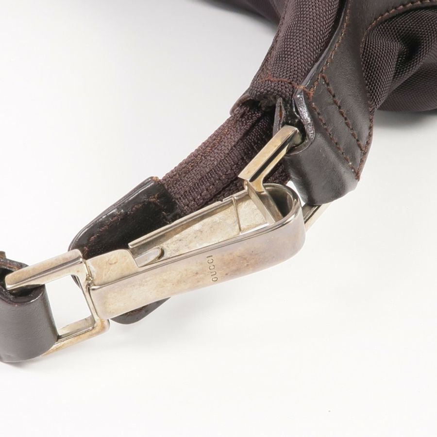 GUCCI 尼龍Handbag銀扣肩背袋-9